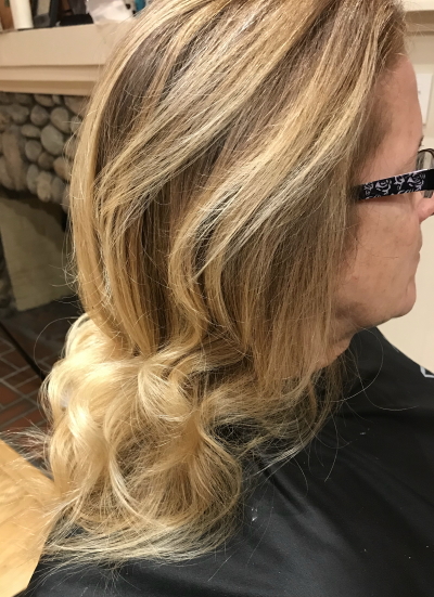 balayage sweep or paint no harsh regrowth line foiliage bronde freehand paint open air paint